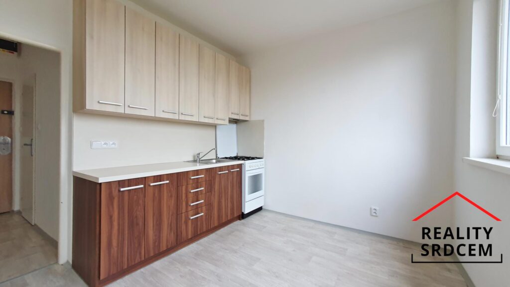 Podnájem zrekonstruovaného a prostorného bytu 1+1, 34,9 m2, ul. Slovenská, Karviná – Hranice