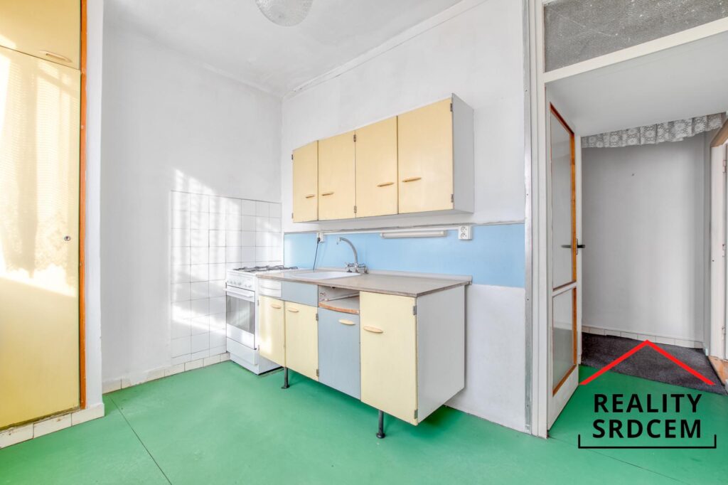 Prodej bytu 3+1 s lodžií, 65,5 m2, os. vl., ul. Výškovická, Ostrava-Zábřeh