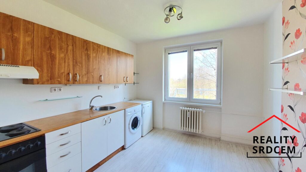 Pronájem částečně zařízeného bytu 1+1 s komorou, 38,6 m2, ul. Lískovecká, Frýdek-Místek