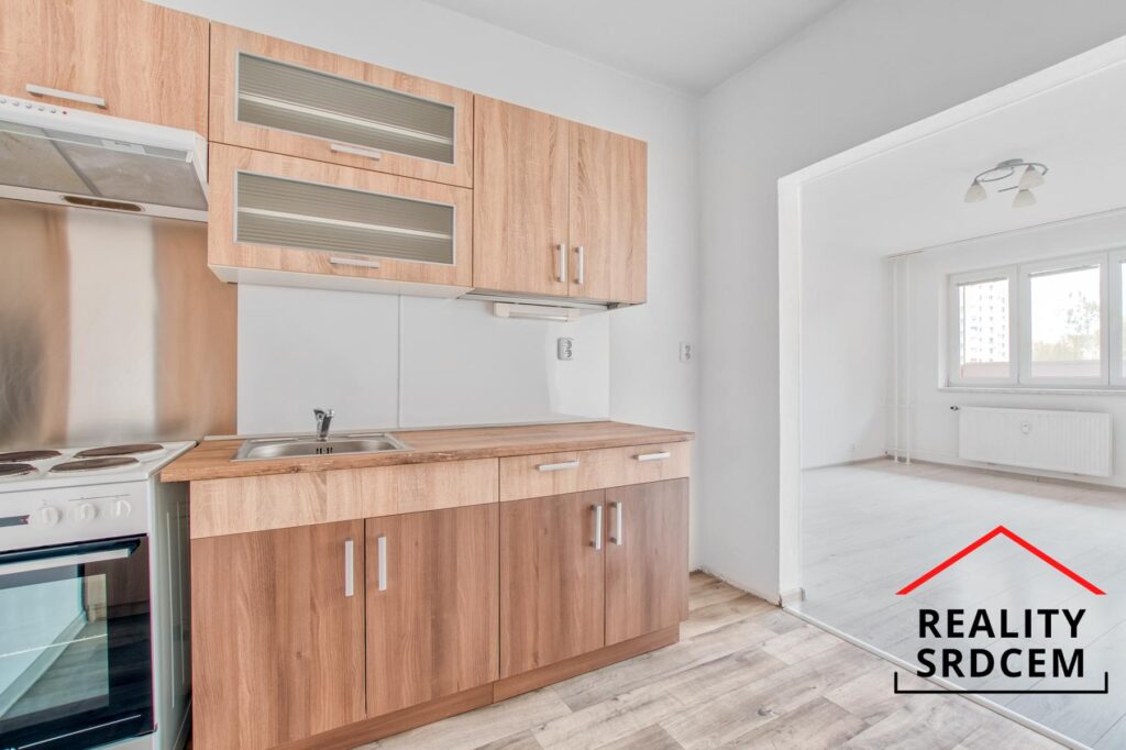 Pronájem zrekonstruovaného bytu 2+kk s lodžií, 50,6 m2, ul. Pekařská, Frýdek-Místek