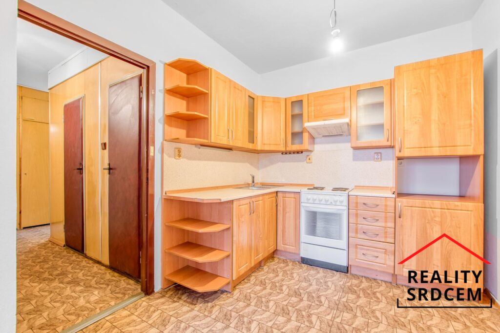 Prodej bytu 2+kk se zasklenou lodžií, 50,9 m2, os. vl., ul. Pekařská, Frýdek-Místek