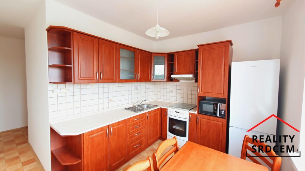 Pronájem bytu 2+1 s komorou a balkónem, 62 m2, ul. Proskovická, Ostrava-Výškovice