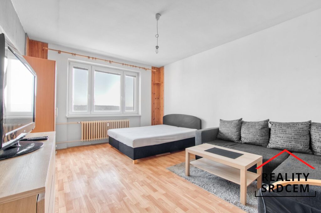 Pronájem zařízeného bytu 1+1, 37 m2, ul. Lískovecká, Frýdek-Místek