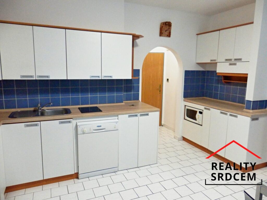 Pronájem kompletně zařízeného bytu 1+1, 52 m2, ul. Jaroslava Haška, Frýdek-Místek