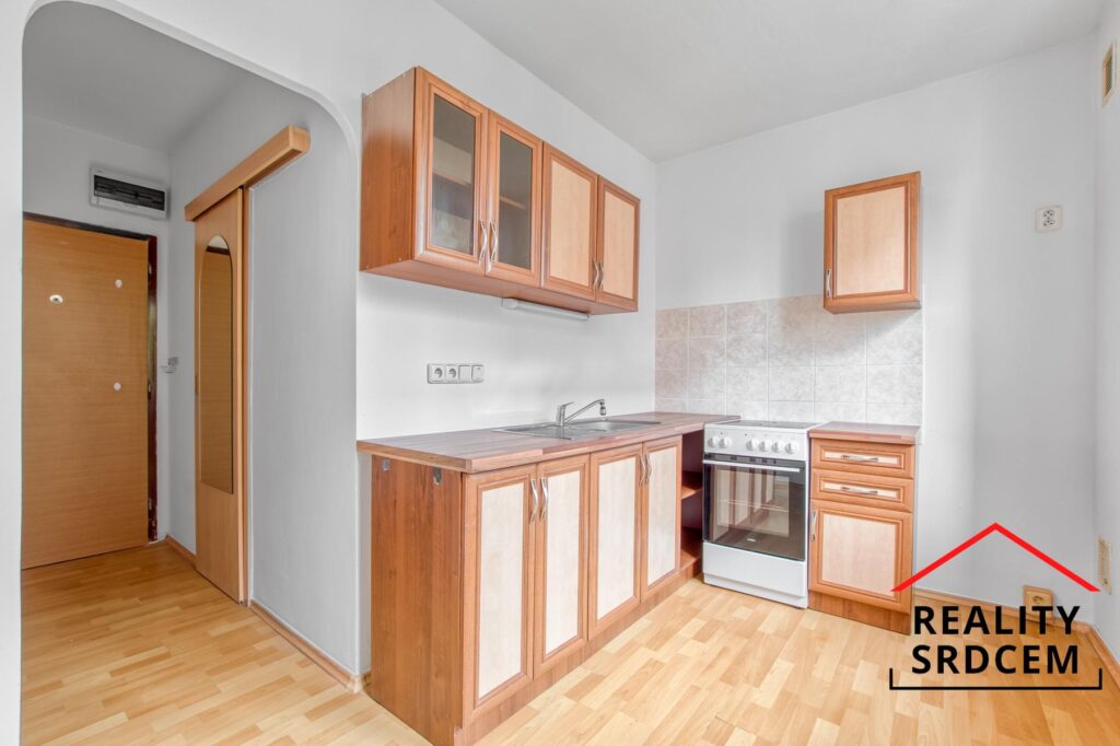 Pronájem bytu 2+1 s lodžií, 49 m2, ul. Jiráskova, Frýdek-Místek