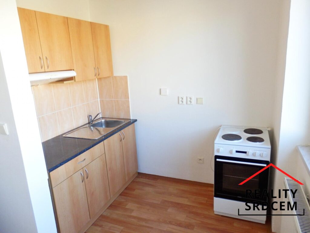 Pronájem bytu 1+kk, 24 m2, ul. Sadová, Frýdek-Místek