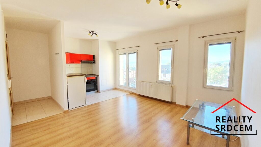 Pronájem bytu 2+kk, 40 m2, tř. T. G. Masaryka, Frýdek-Místek