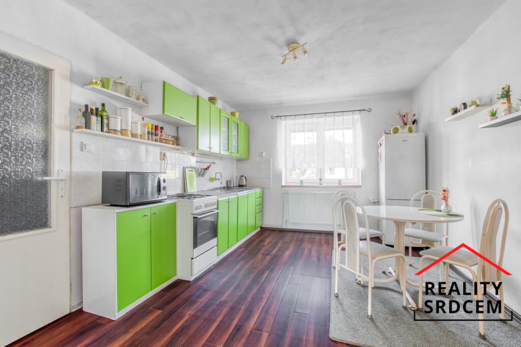 Prodej bytu 2+1 s lodžií, 56 m2, os. vl., ul. Abramovova, Ostrava-Zábřeh