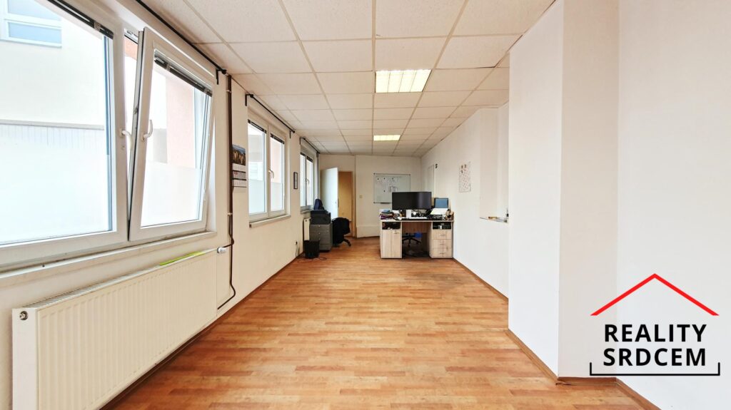 Pronájem kanceláře se skladem, 52 m2, ul. Sadová, Frýdek-Místek