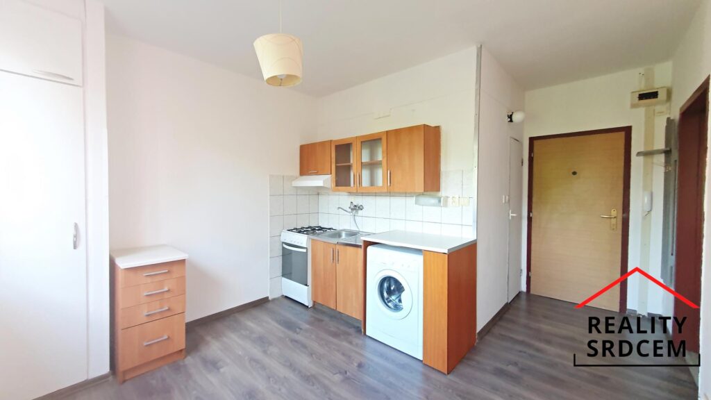 Pronájem bytu 1+1 s lodžií, 43 m2, ul. I. P. Pavlova, Frýdek-Místek