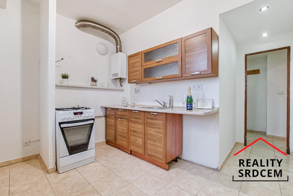 Pronájem zrekonstruovaného bytu 1+1, 36 m2, ul. Krátká, Třinec-Lyžbice