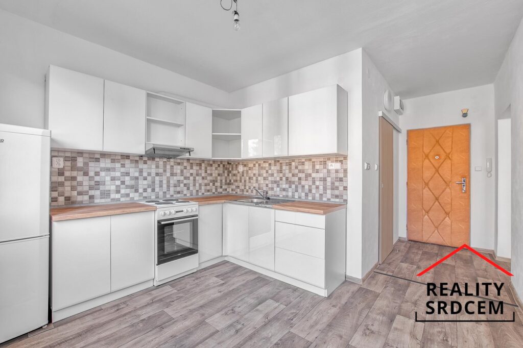 Pronájem zrekonstruovaného bytu 1+1, 37 m2, ul. Habrová, Frýdek-Místek