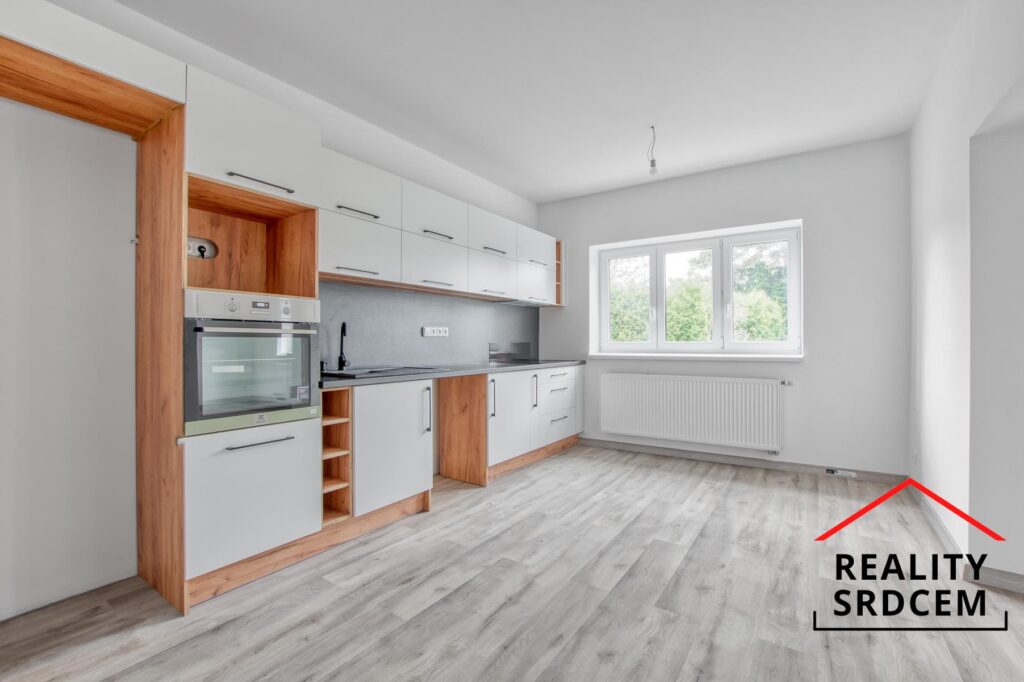 Pronájem zrekonstruovaného bytu 2+1 v rodinném domě, 84 m2, Palkovice