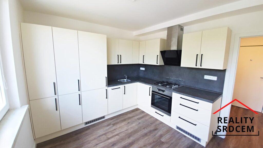 Pronájem zrekonstruovaného bytu 1+1, 39 m2, ul. Ahepjukova, Ostrava-Moravská Ostrava