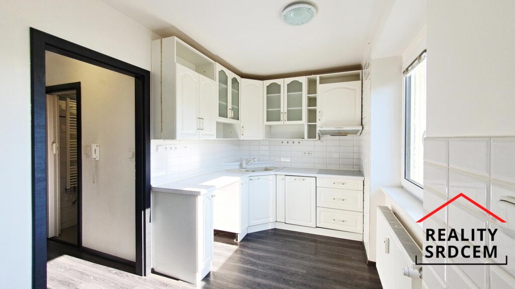 Pronájem zrekonstruovaného bytu 1+1, 30 m2, ul. Lískovecká, Frýdek-Místek