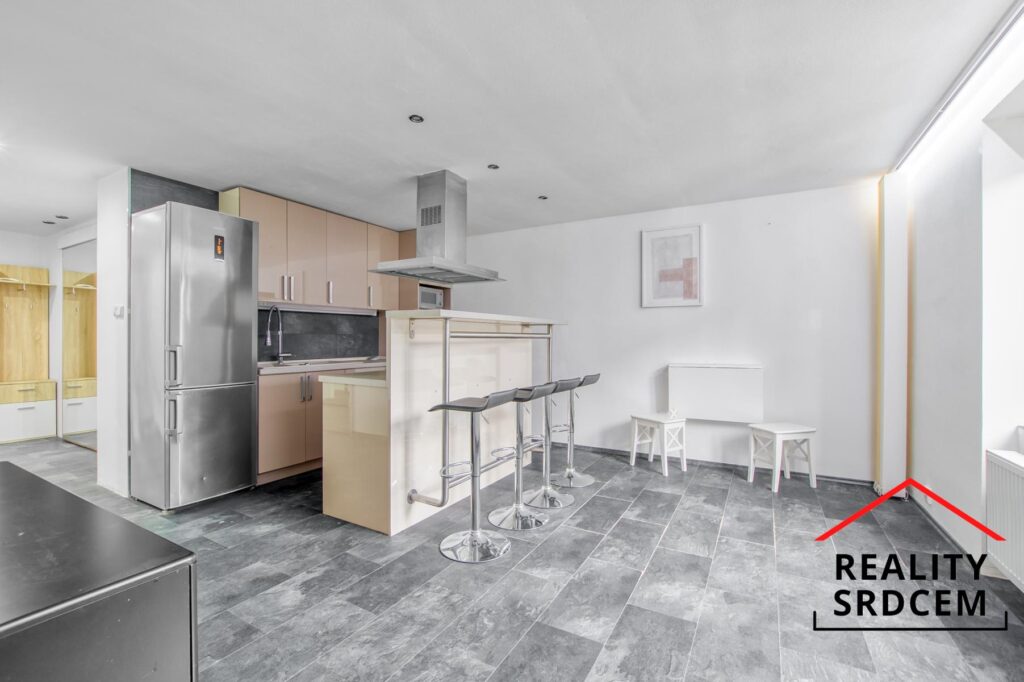 Pronájem bytu 2+1, 60 m2, ul. Maxe Švabinského, Frýdek-Místek