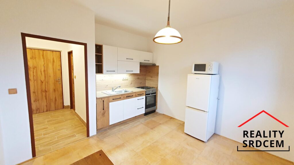 Pronájem zrekonstruovaného bytu 1+1, 37 m2, ul. Frýdlantská, Frýdek-Místek