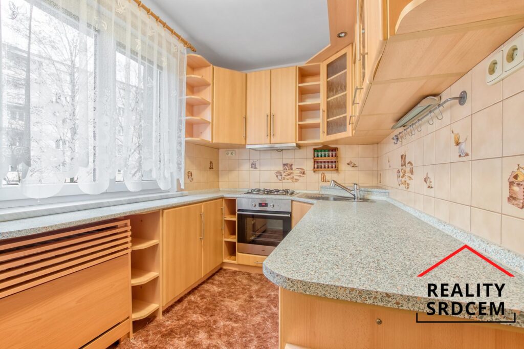 Pronájem zrekonstruovaného bytu 2+1 s lodžií, 51 m2, ul. Zdeňka Štěpánka, Frýdek-Místek