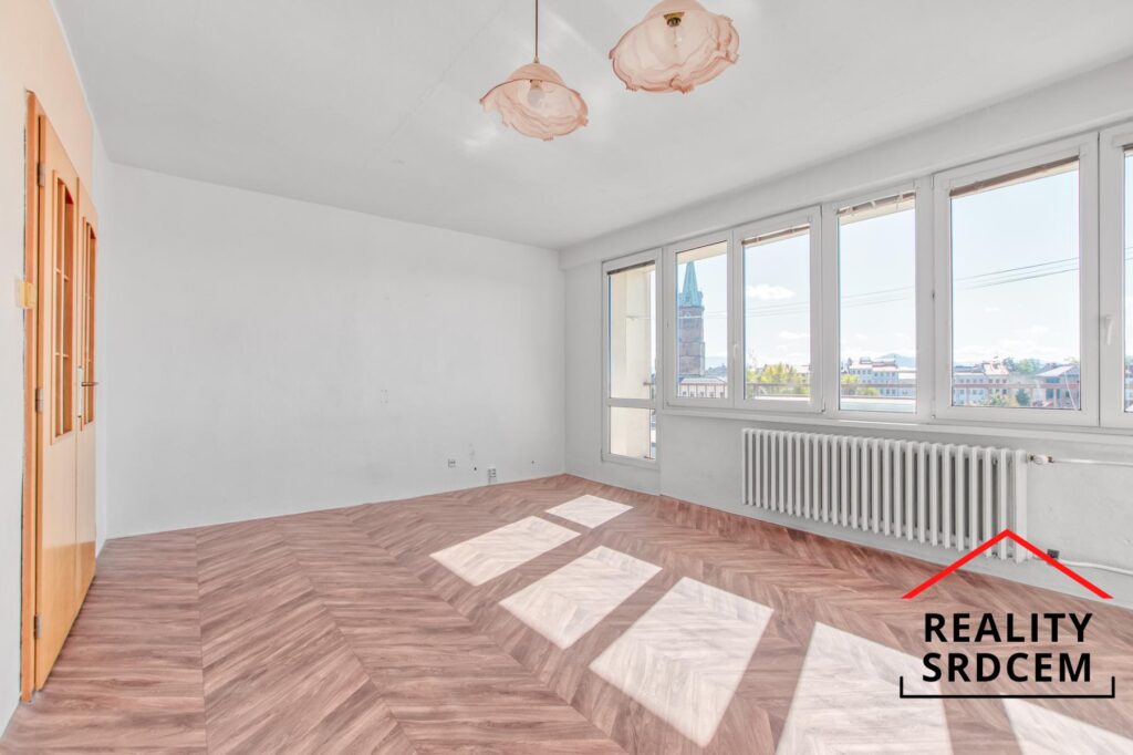 Prodej bytu 3+1 s komorou a velkou lodžií, 77 m2, os. vl., ul. Revoluční, Frýdek-Místek