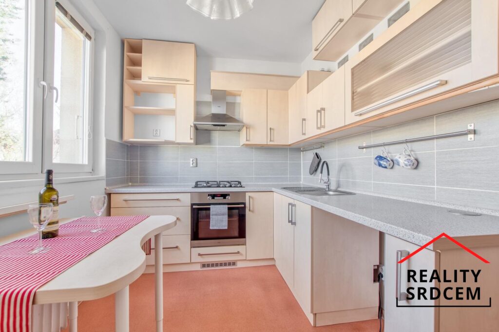 Pronájem zrekonstruovaného bytu 2+1 se šatnou, 55 m2, ul. Pionýrů, Frýdek-Místek