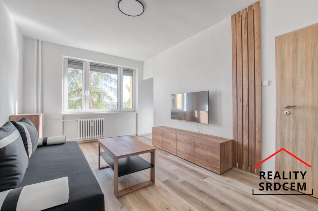 Prodej zrekonstruovaného bytu 1+1, os. vl., 32 m2, ul. Lískovecká, Frýdek-Místek