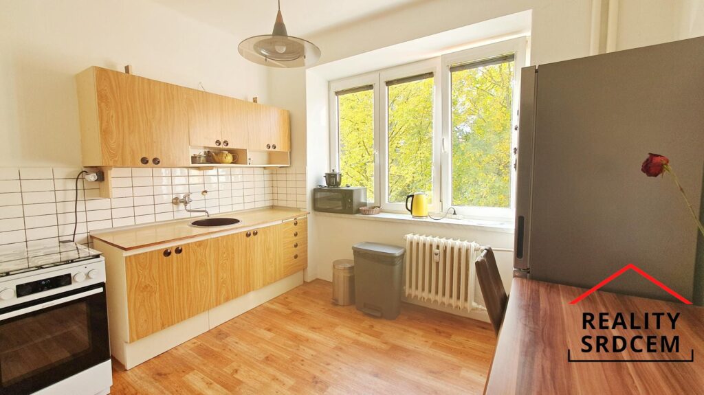 Podnájem bytu 2+1 s lodžií a dvěma komorami, 64 m2, ul. Nálepkovo náměstí, Ostrava-Poruba