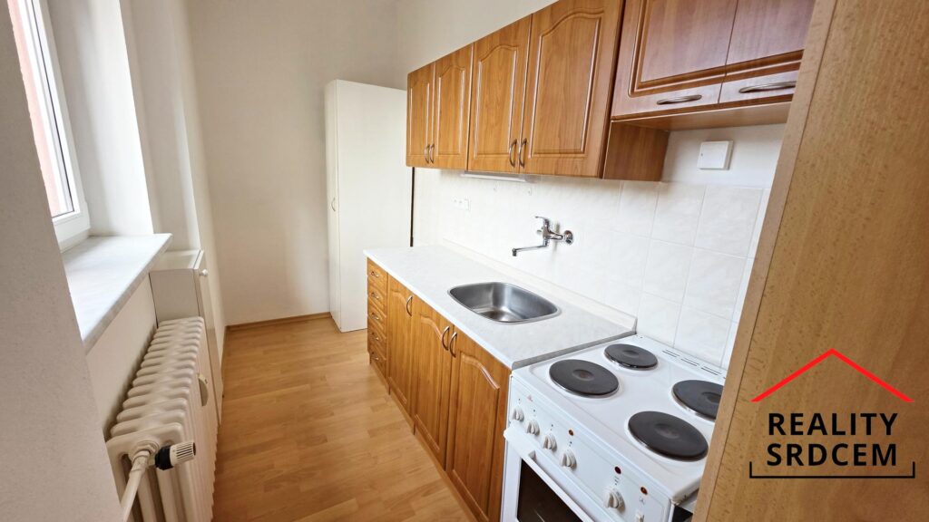 Pronájem pěkného bytu 1+1 se šatnou, 34 m2, ul. Třanovského, Frýdek-Místek