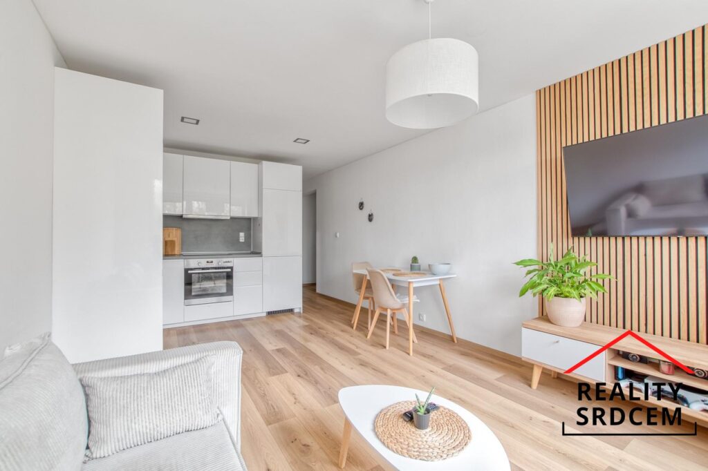 Prodej zrekonstruovaného bytu 3+kk, os. vl., 56 m2, ul. Srbská, Ostrava-Výškovice