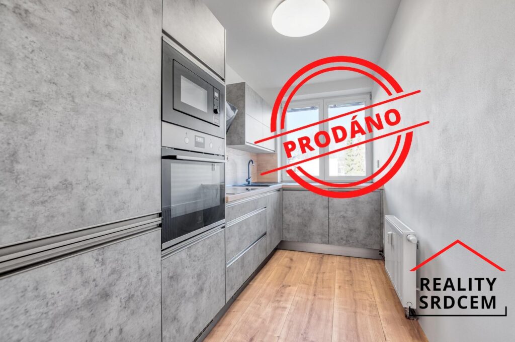 Prodej zrekonstruovaného bytu 3+1 s balkónem a garáží, os. vl., 72 m2, ul. Lískovecká, Frýdek-Místek