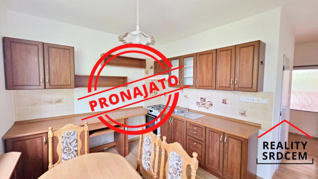 Pronájem bytu 3+1 s komorou a lodžií, 78 m2, ul. J. E. Purkyně, Frýdek-Místek