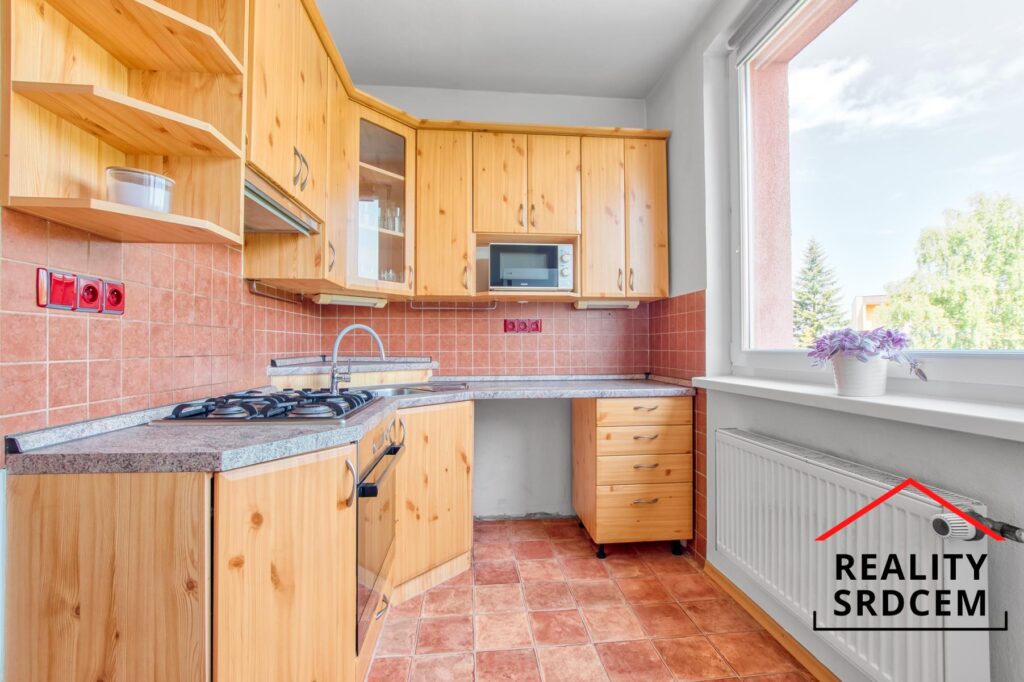 Pronájem zrekonstruovaného bytu 2+1 s lodžií, 52 m2, ul. Slunečná, Frýdek-Místek