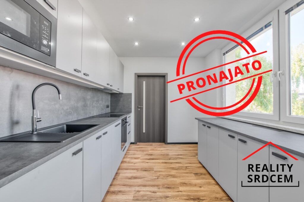 Pronájem zrekonstruovaného bytu 3+1 s lodžií a komorou, 73 m2, ul. Smetanova, Frýdek-Místek