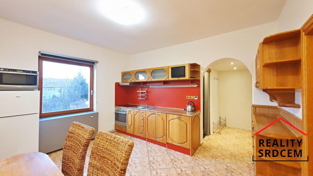 PŘÍPRAVA – Pronájem kompletně zařízeného bytu 1+1 s parkováním, 52 m2, ul. Jaroslava Haška, F-M