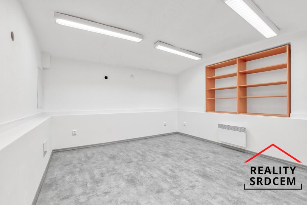 Pronájem nebytového prostoru, 52 m2, tř. T. G. Masaryka, Frýdek-Místek
